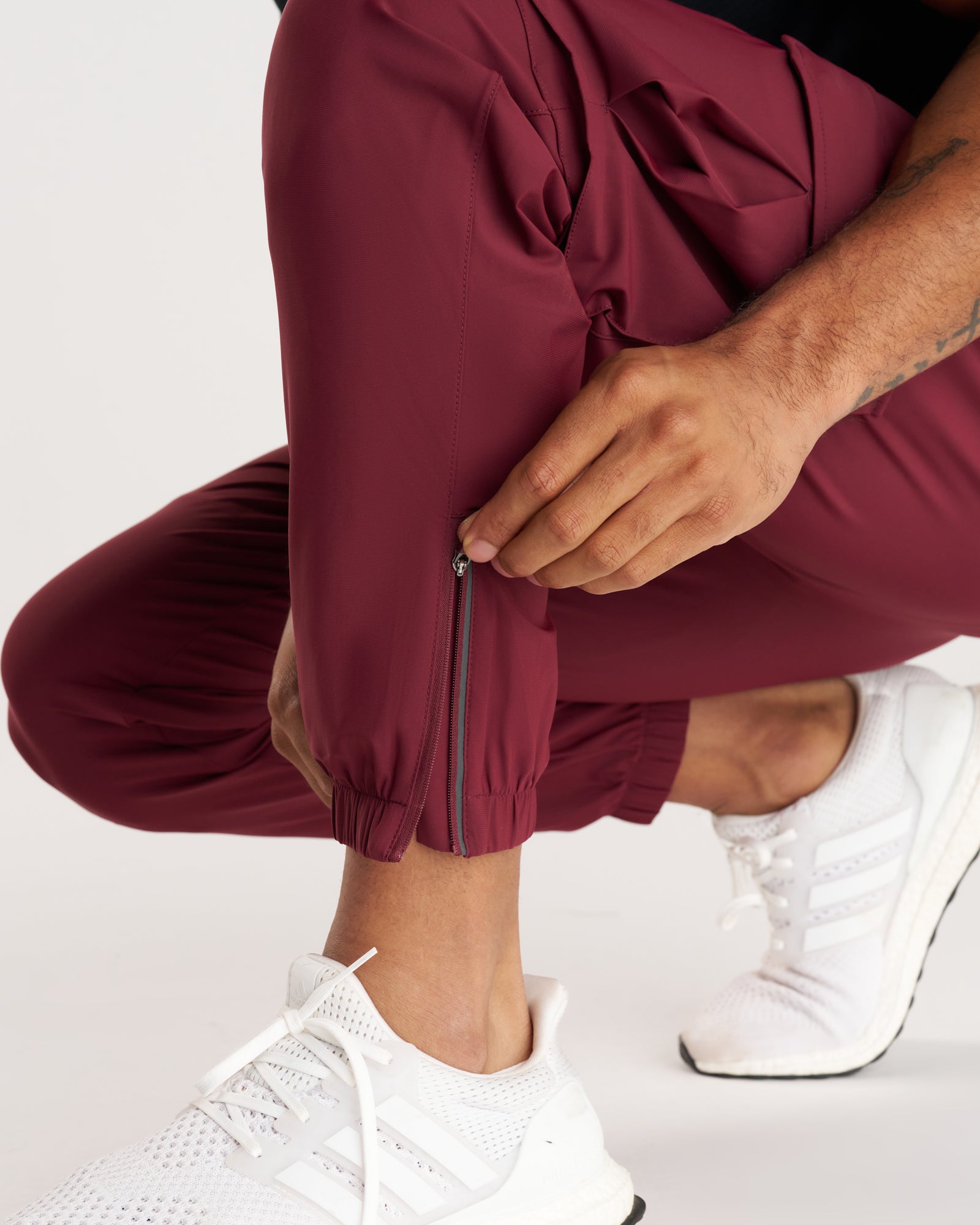 Vapor-Lite™ Cargo Jogger - Merlot