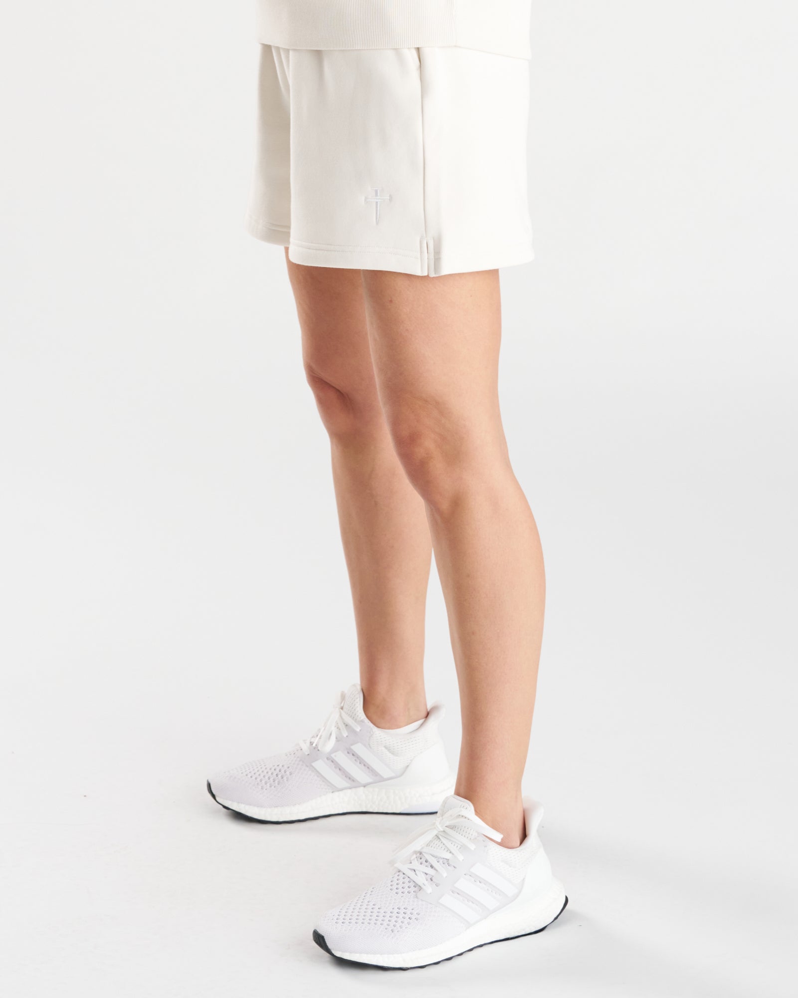 Women's Signature Fleece Sweatshorts - Cream