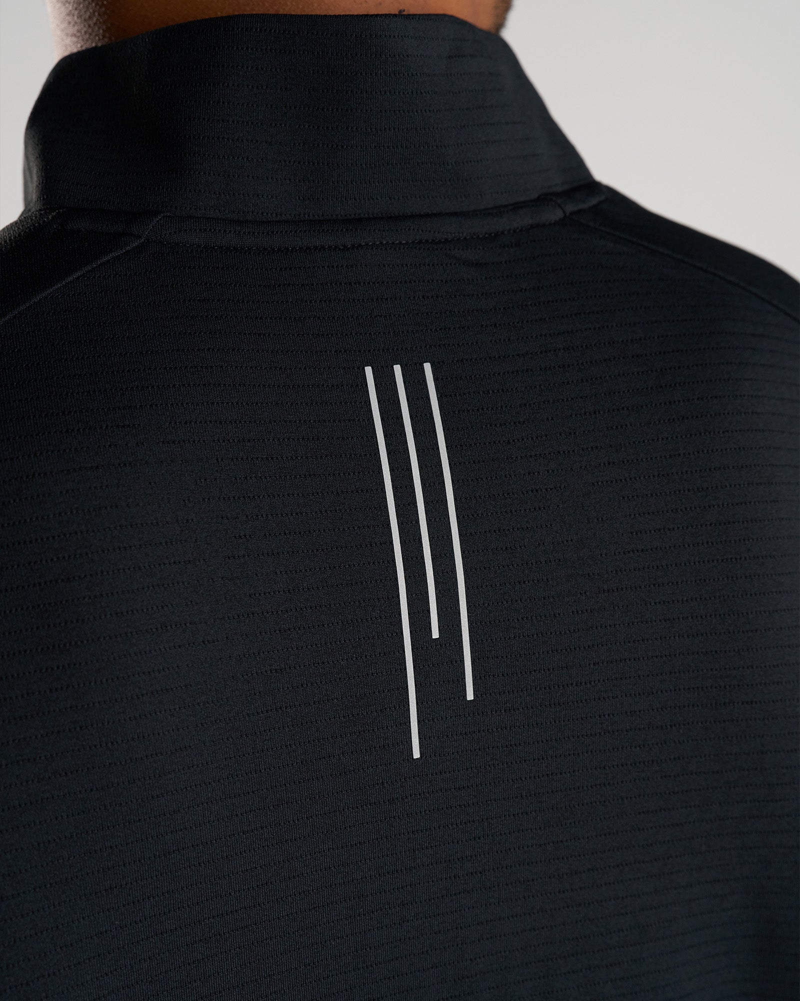 Aion-Lite™ Quarter Zip - Black