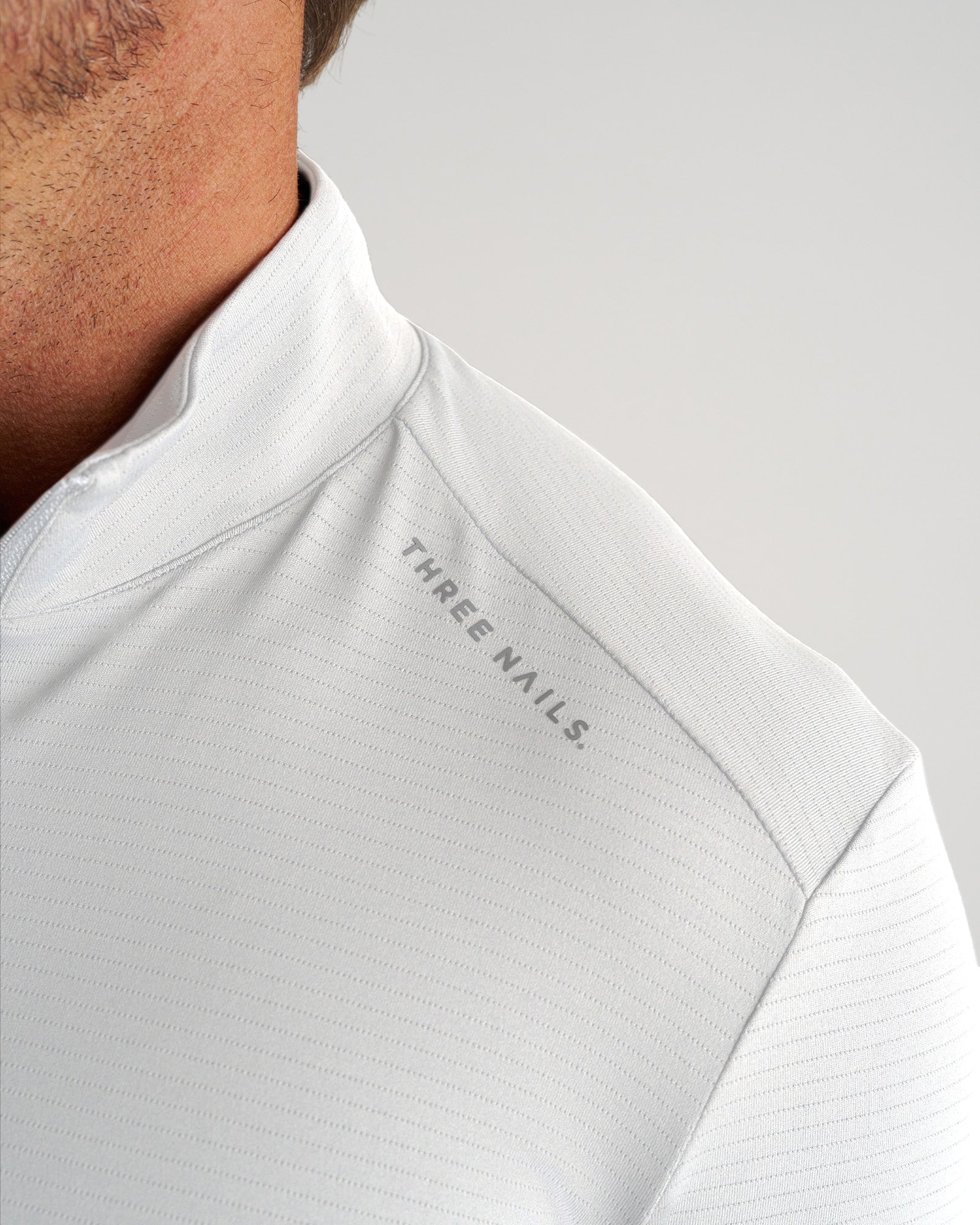 Aion-Lite™ Quarter Zip - White