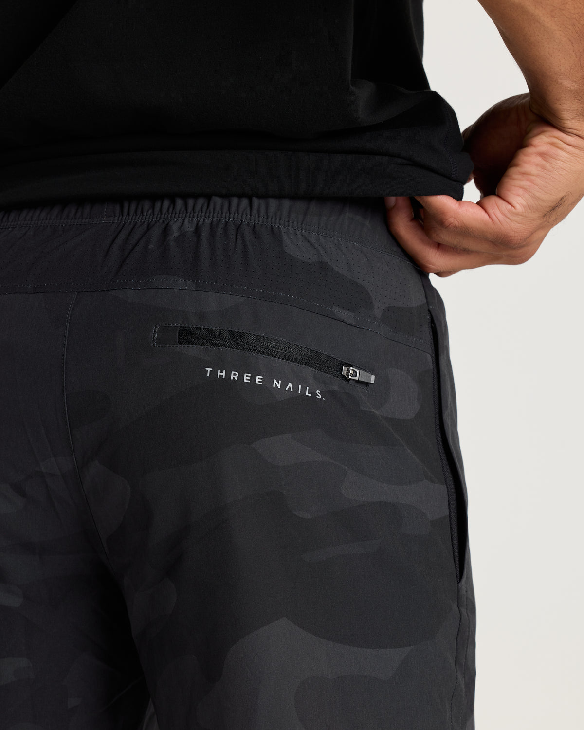 Coastal Linerless 5" Short - Black Camo
