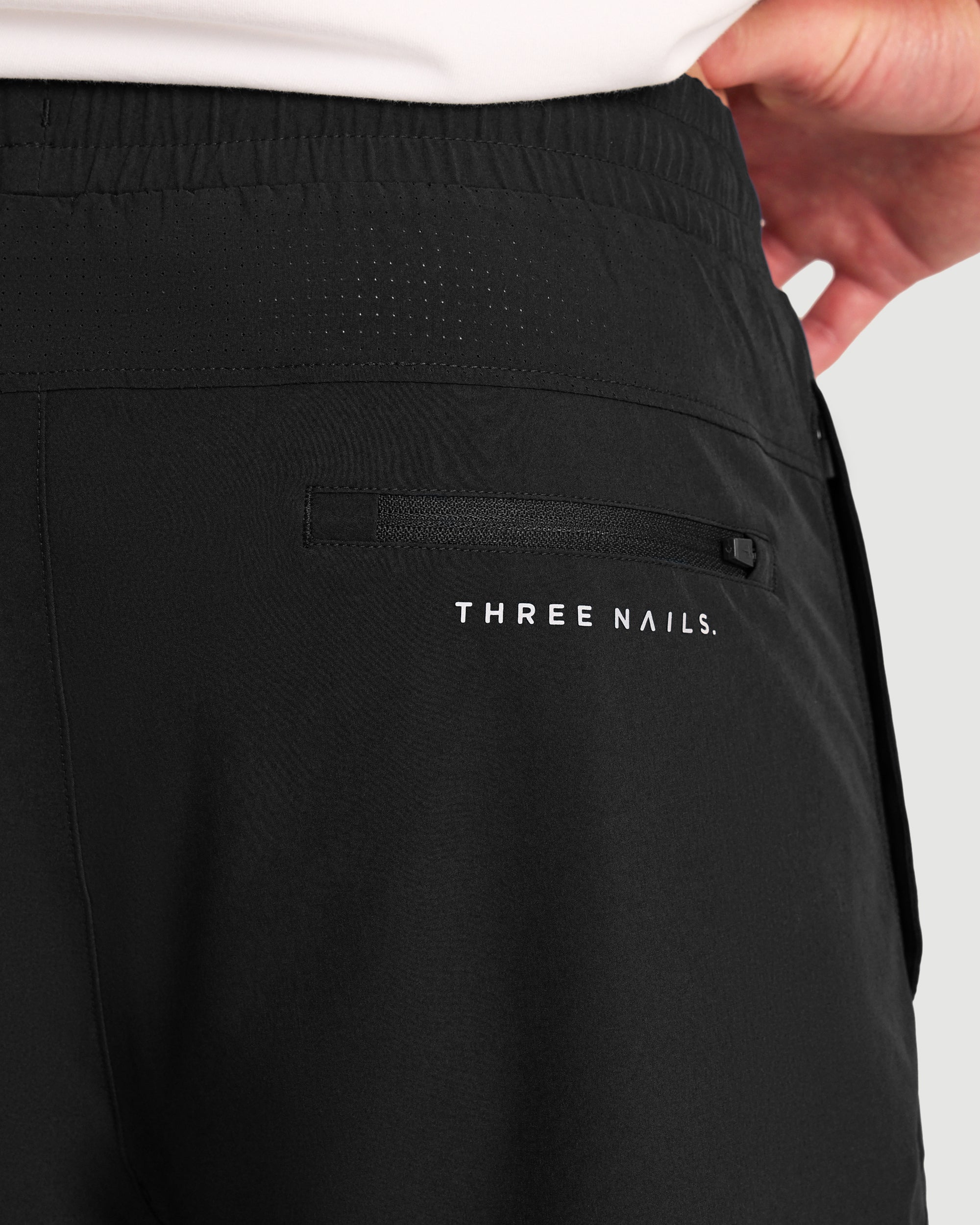 Coastal Linerless 7" Short - Black