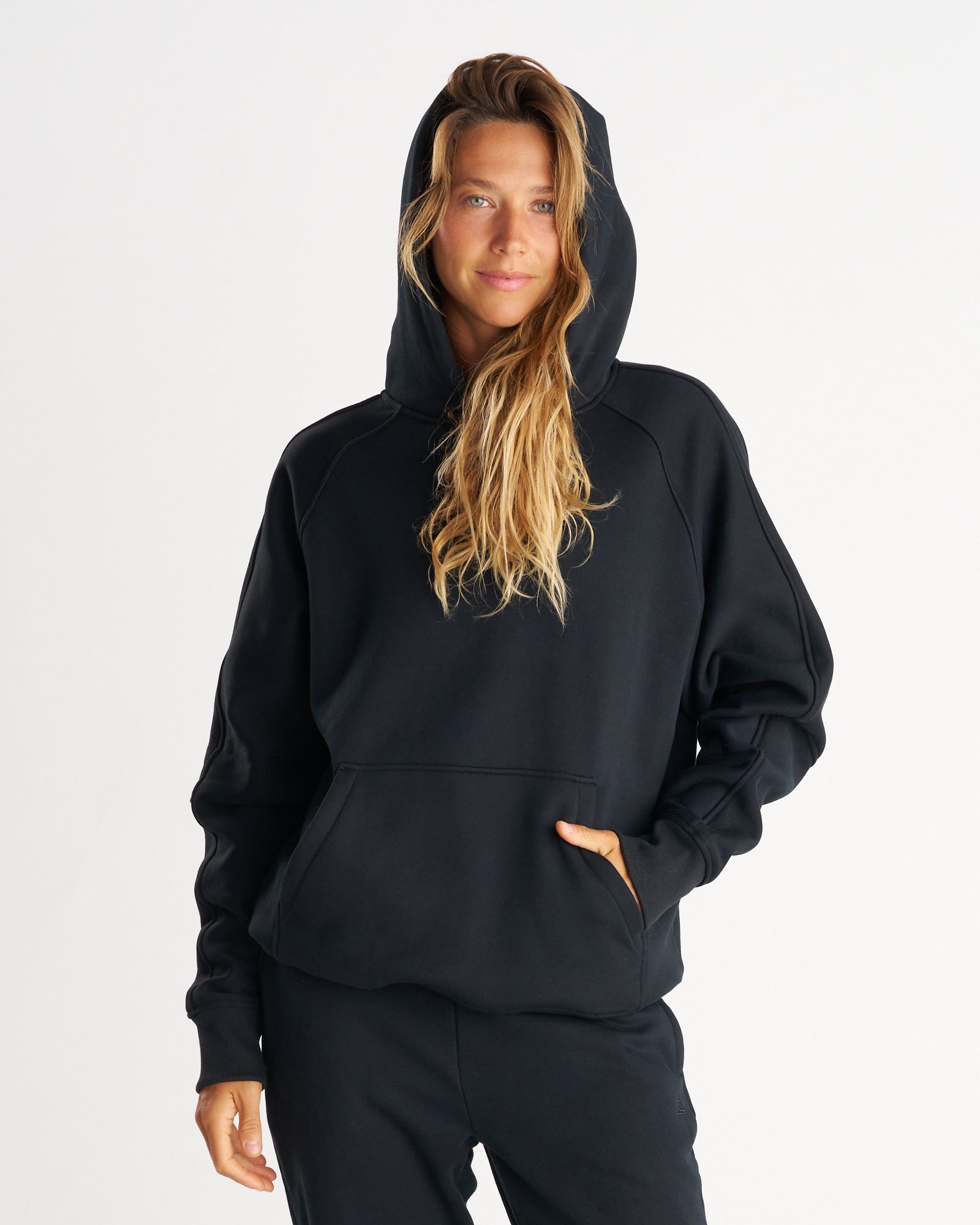 Signature Fleece Hoodie - Blackout