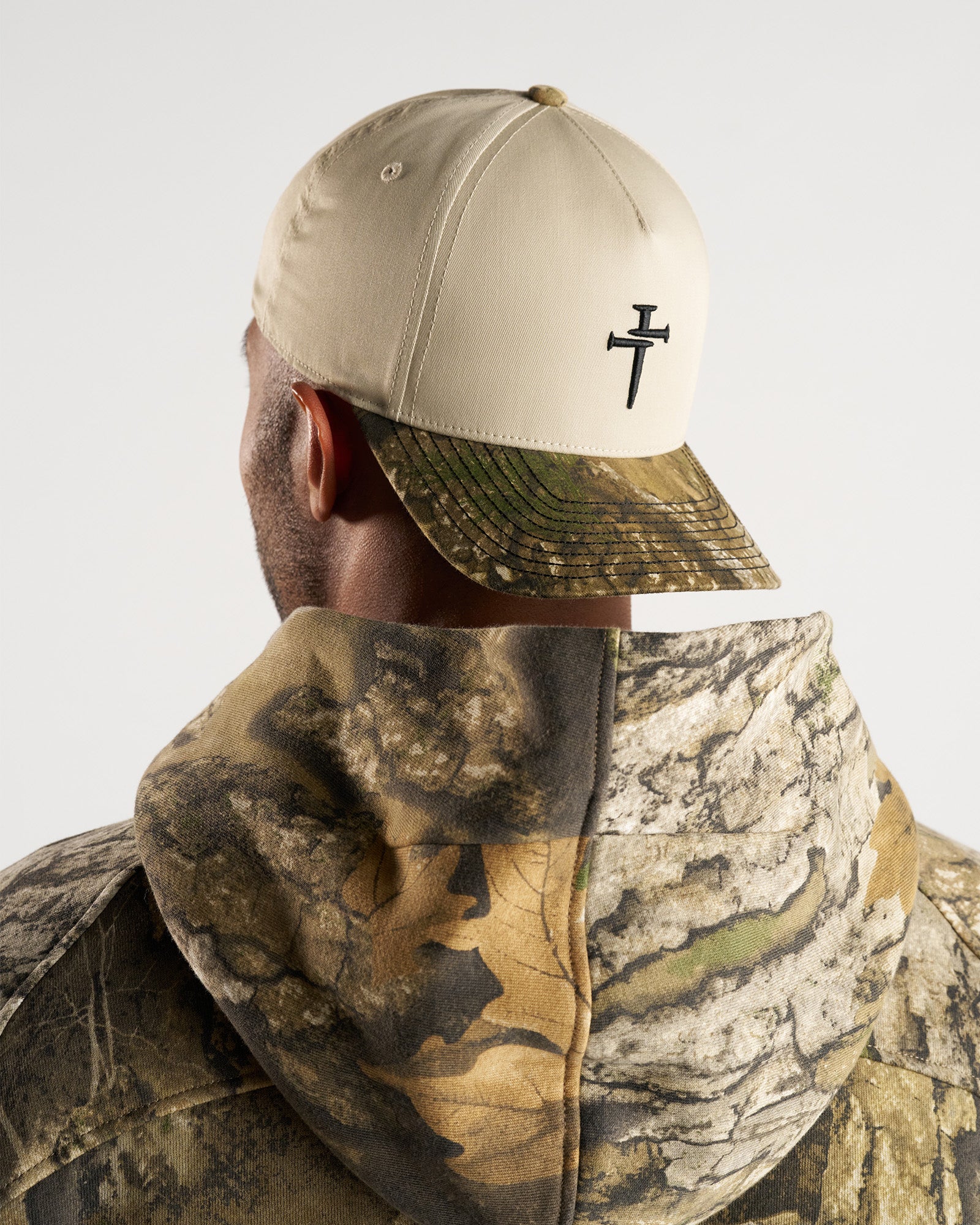 Signature Two-Tone Hat - Realtree Camo