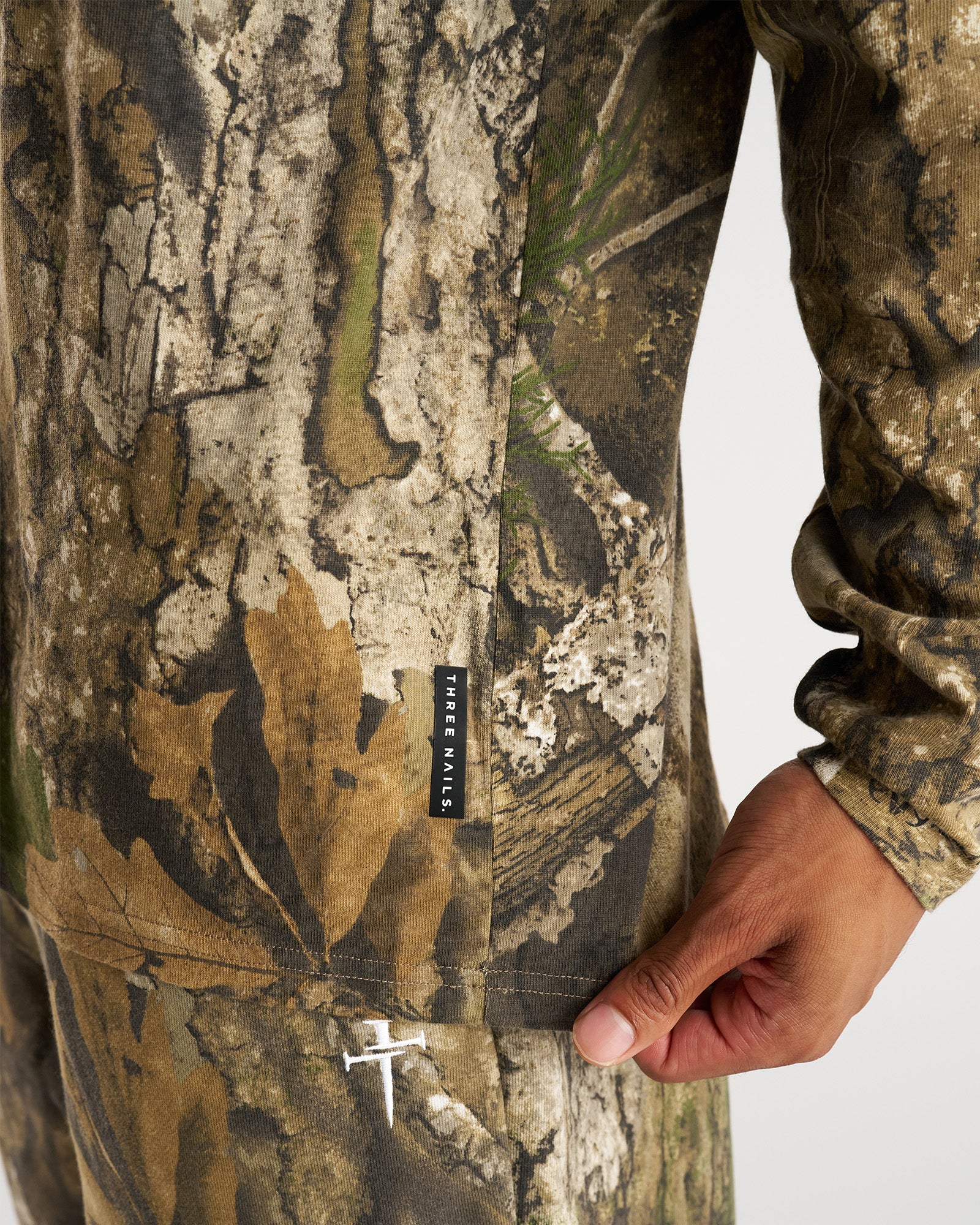 Heavyweight Cotton Oversized Long Sleeve “FHG” - Realtree Camo
