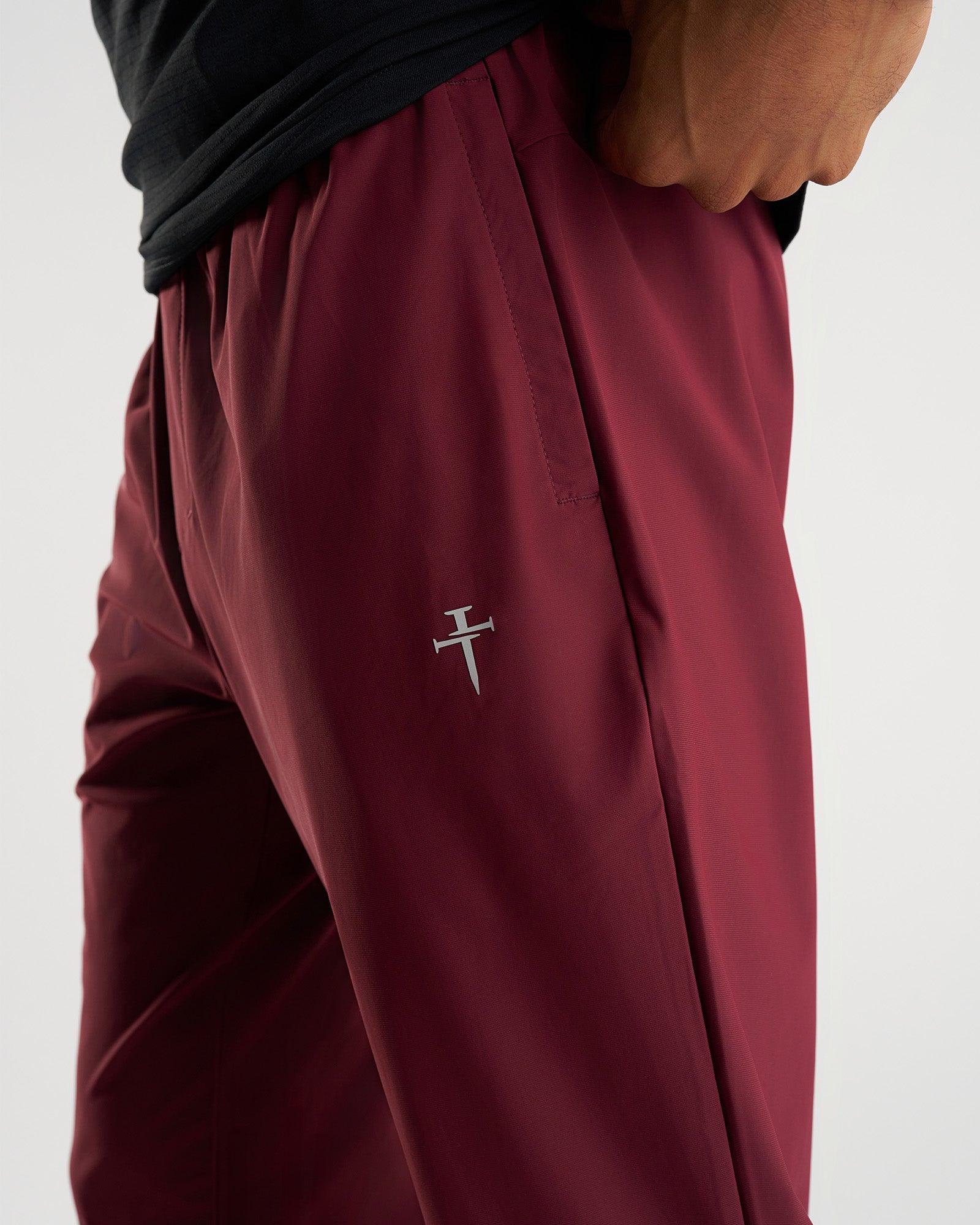 Vapor-Lite™ Jogger - Merlot