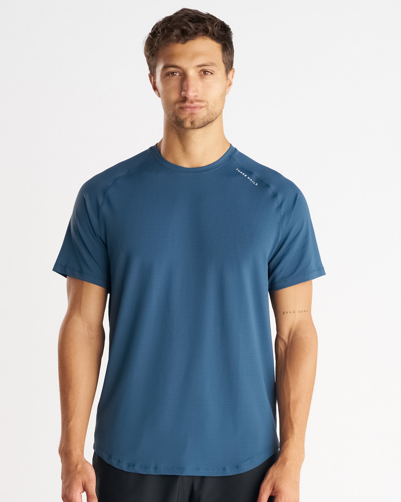 Aion-Lite™ Tee "Three Nails" - Midnight Navy