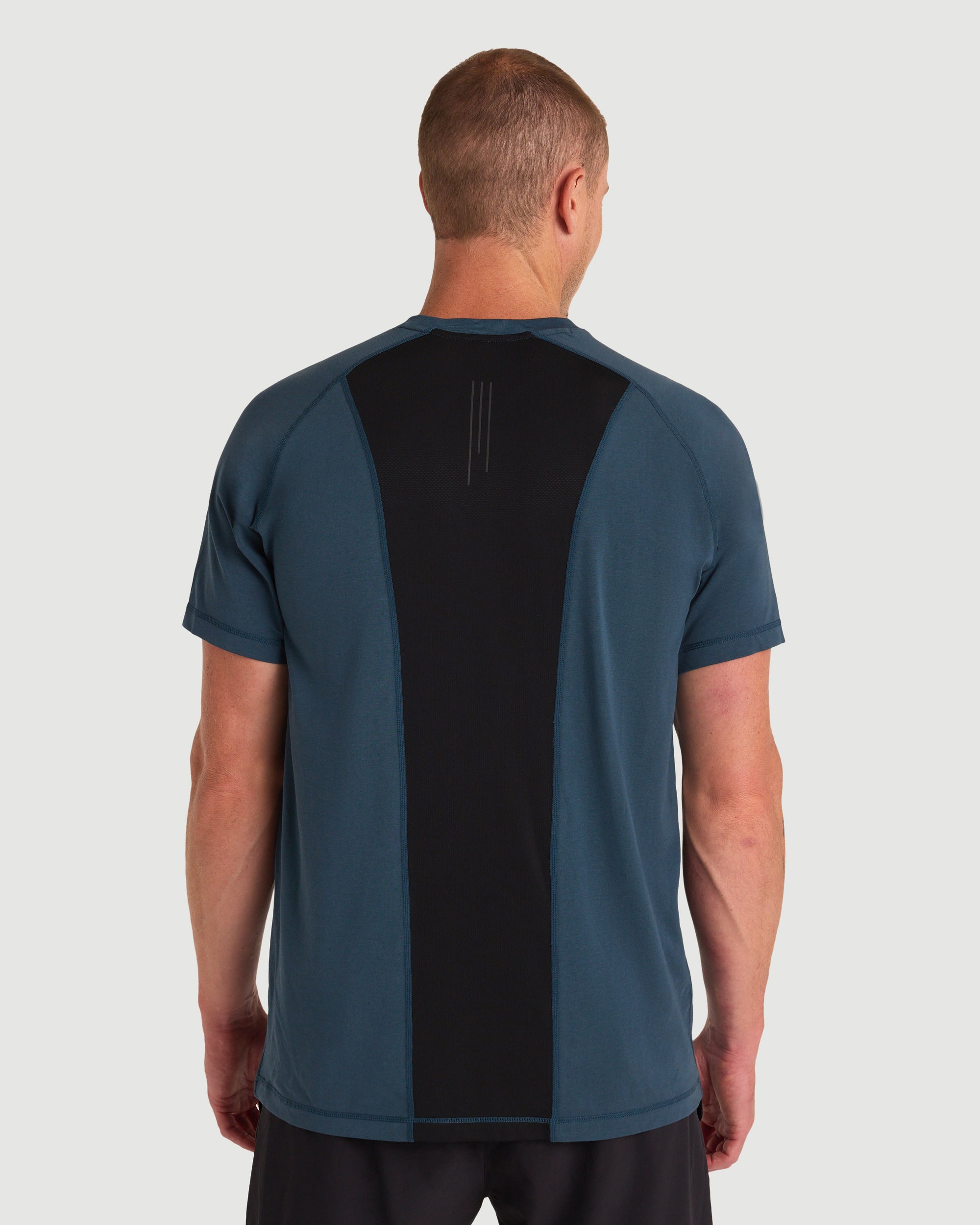 Core Hybrid Tee - Midnight Navy