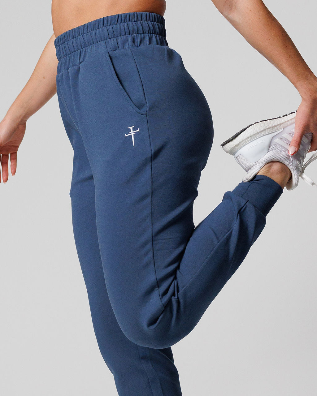 Women's Essential Jogger - Midnight Navy