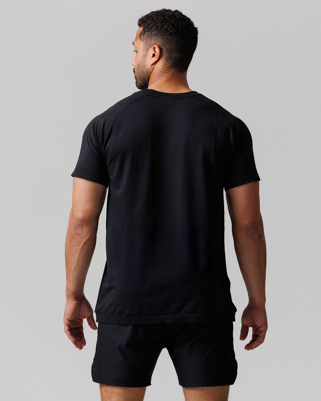 Seamless 2.0 Tee - Black