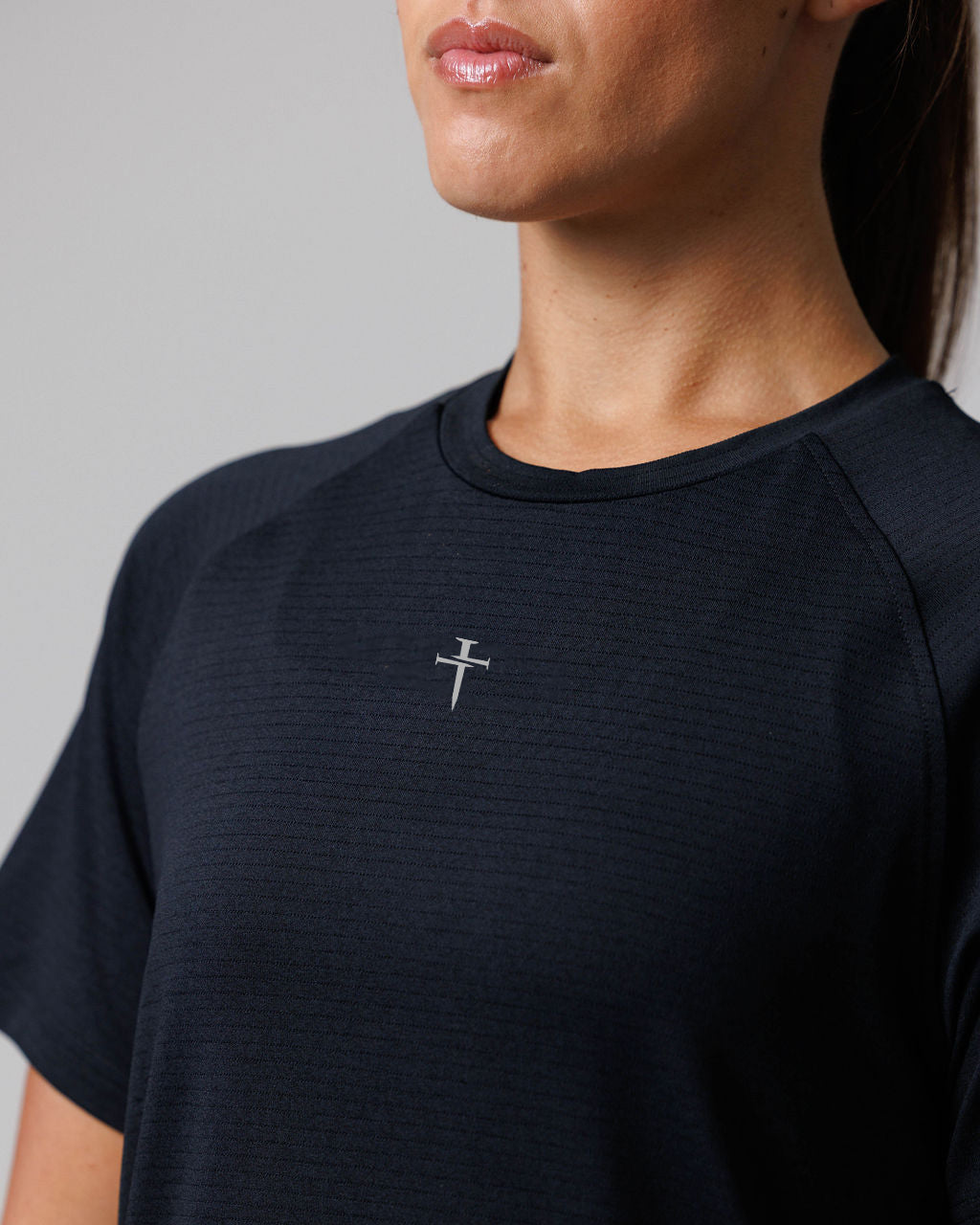 Women's Aion-Lite™ Tee "Cross" - Black