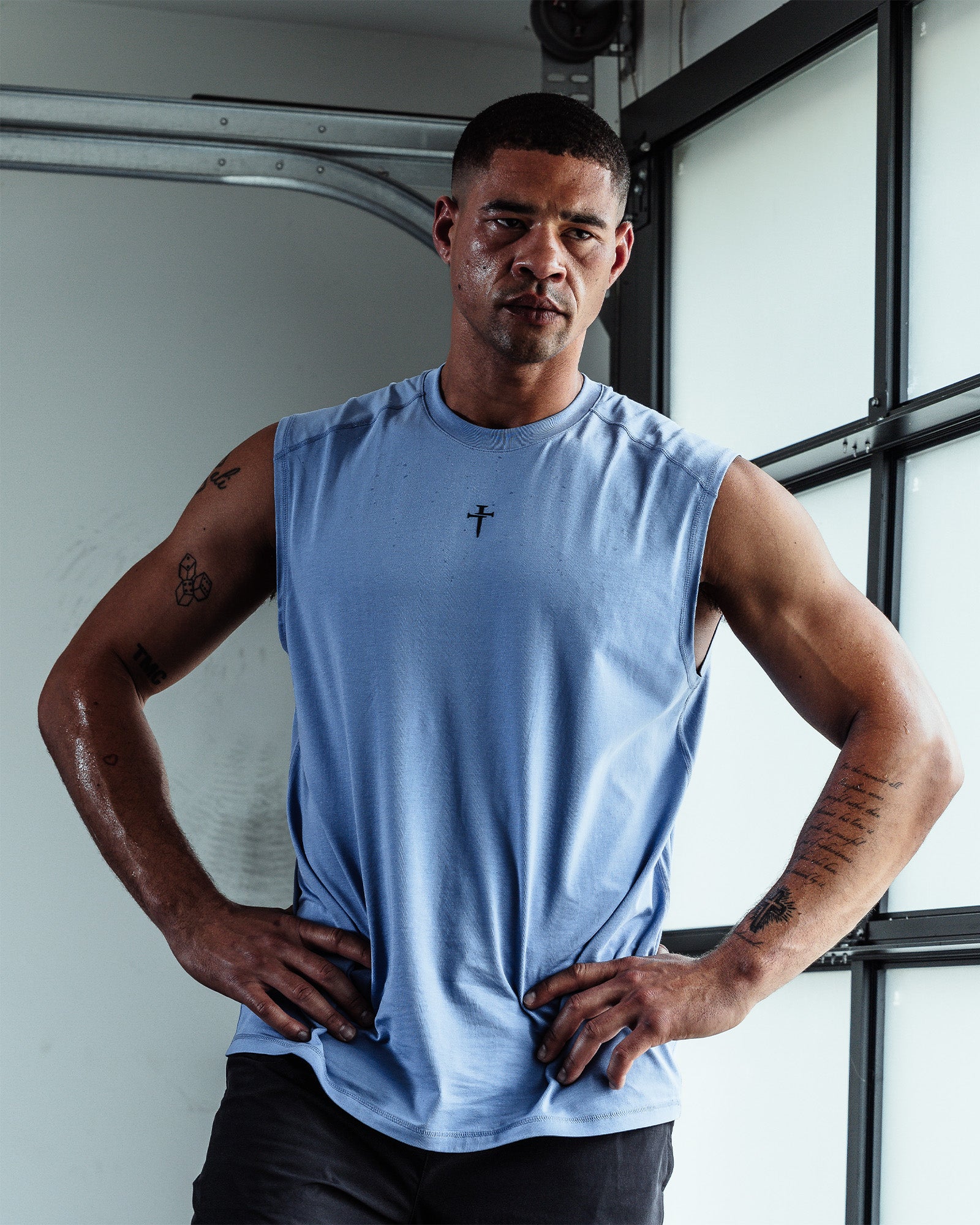 Core Hybrid Cutoff - Black