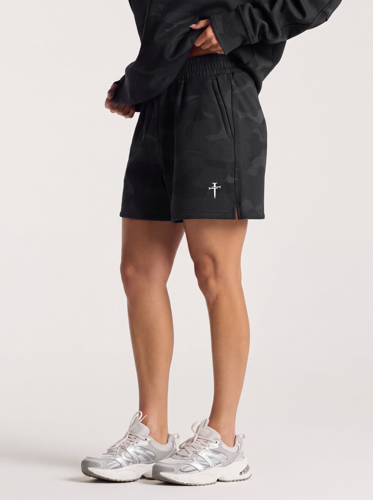 Women's Signature Fleece Sweatshorts - Black Camo