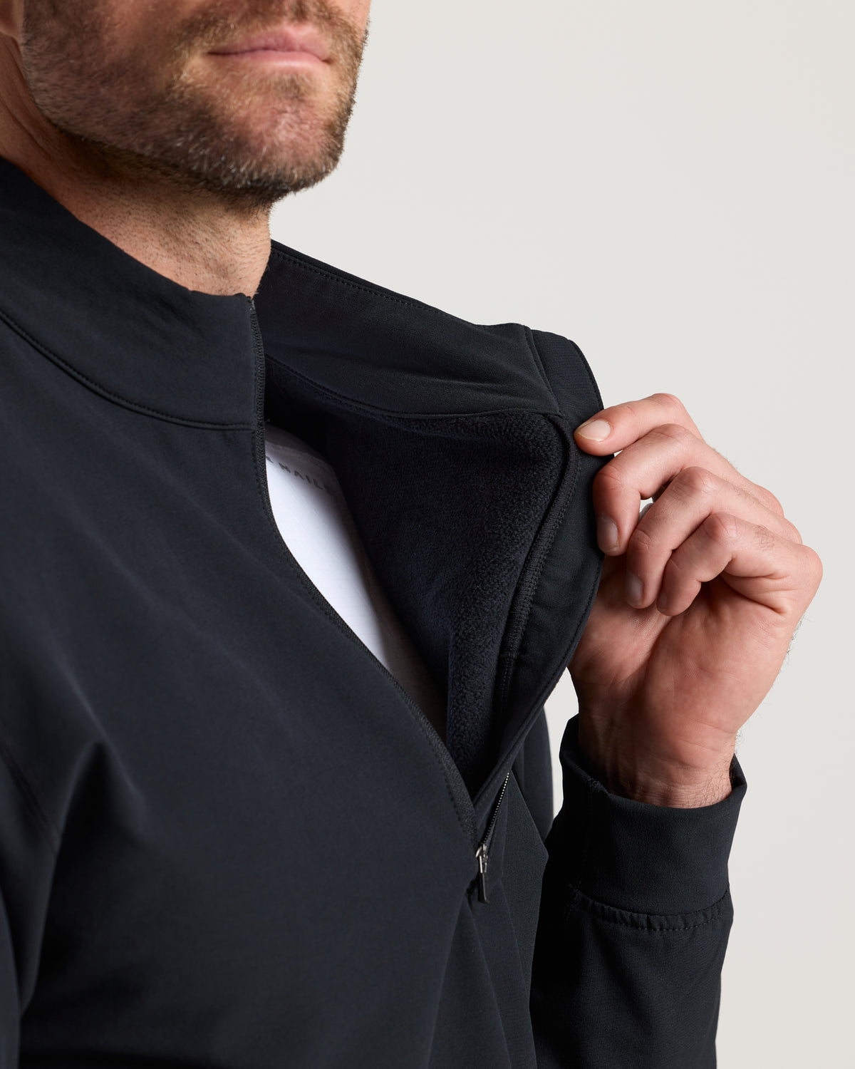 Vanta+ Quarter Zip - Black "Minimal"