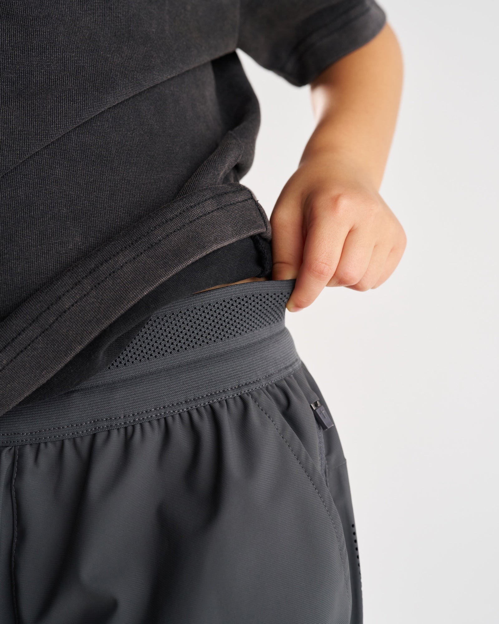 Youth Vapor-Lite™ Hybrid Short - Space Grey