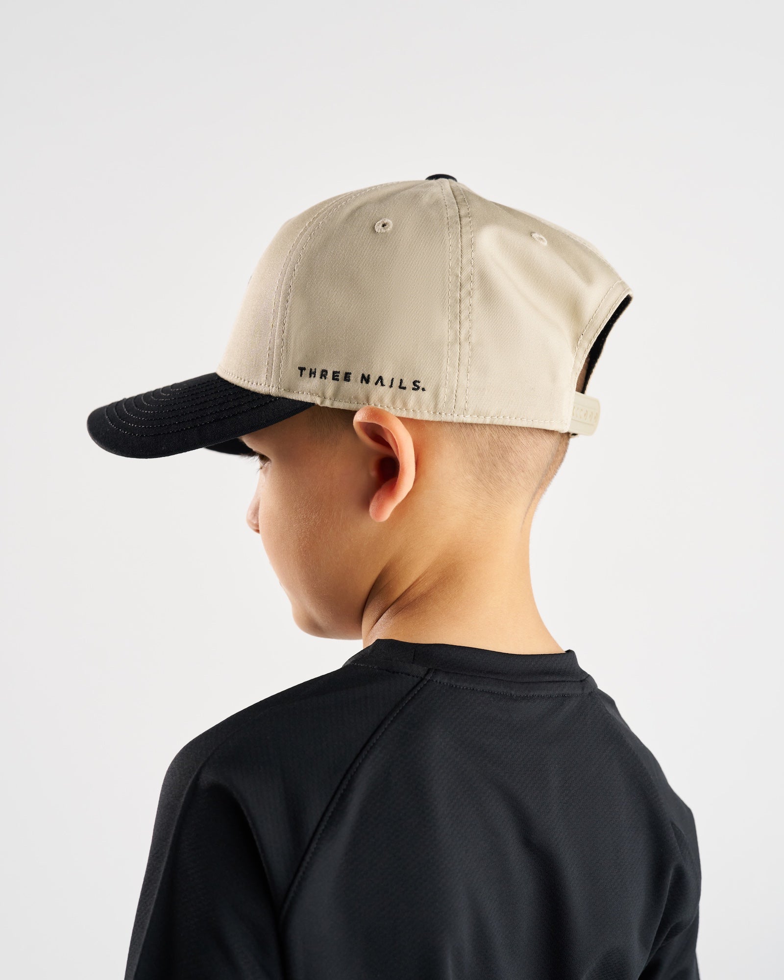Youth Signature Two-Tone Hat - Black