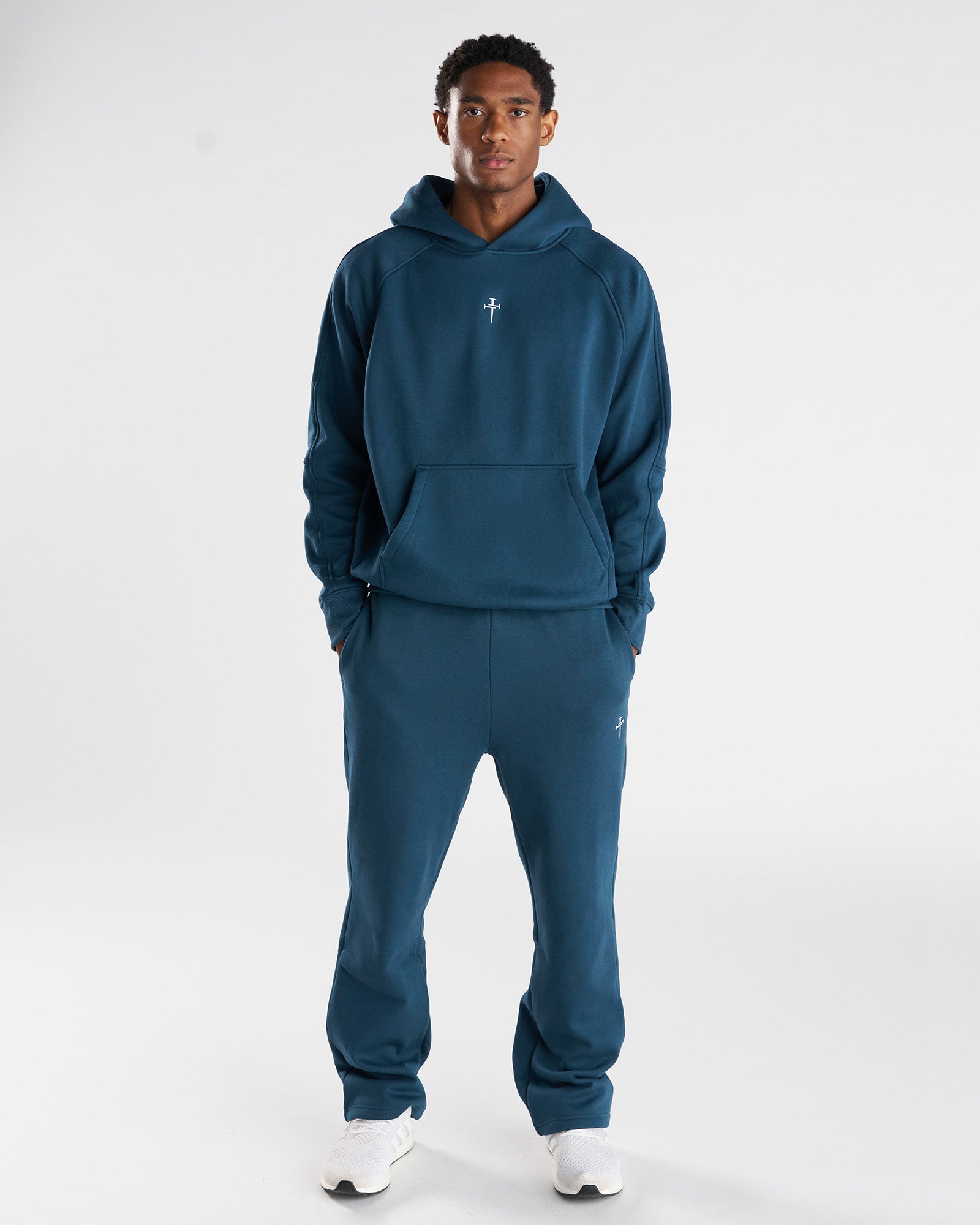 Signature Fleece Straight Leg Sweats - Midnight Navy