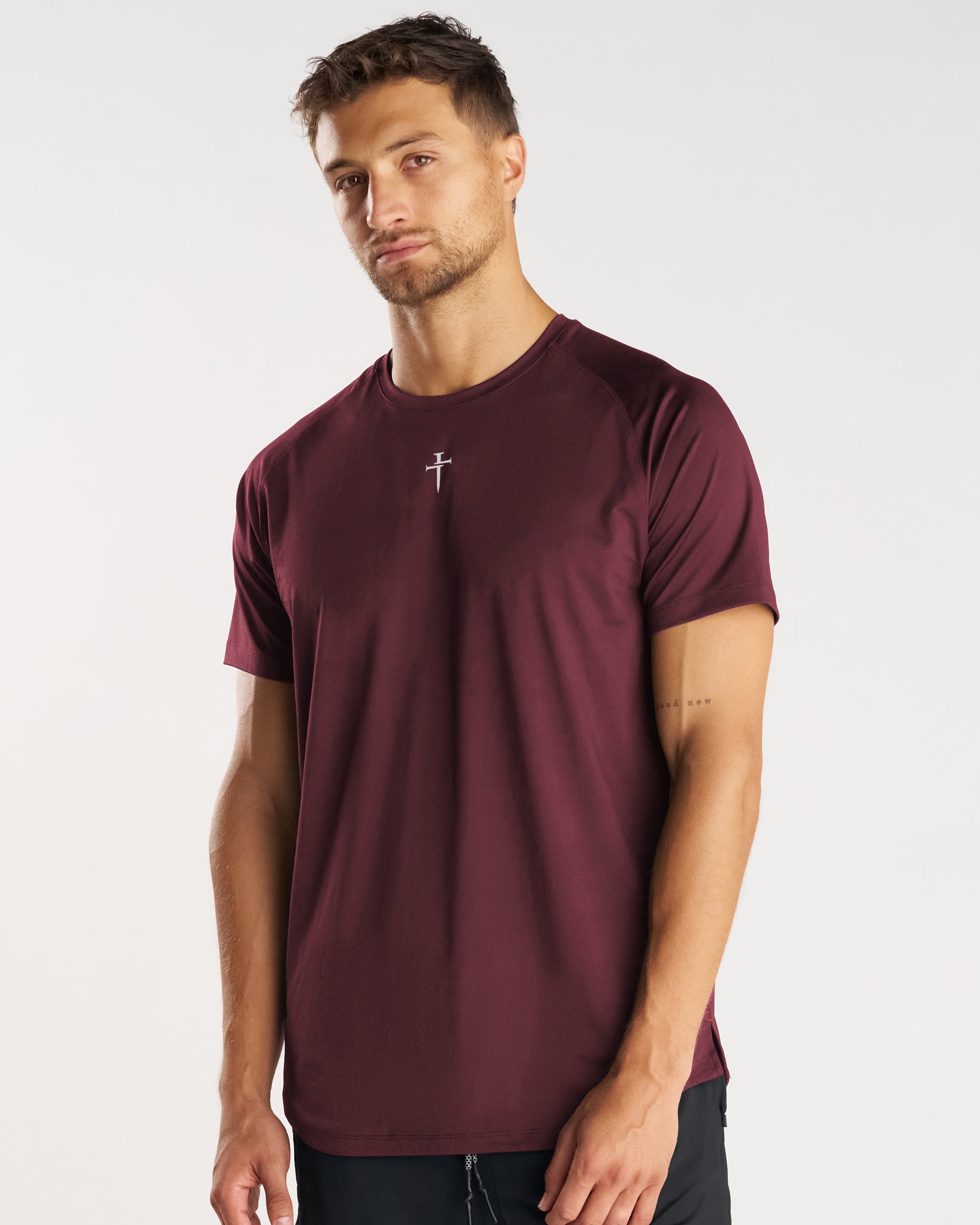 Pro-Tech Tee "Cross" - Merlot