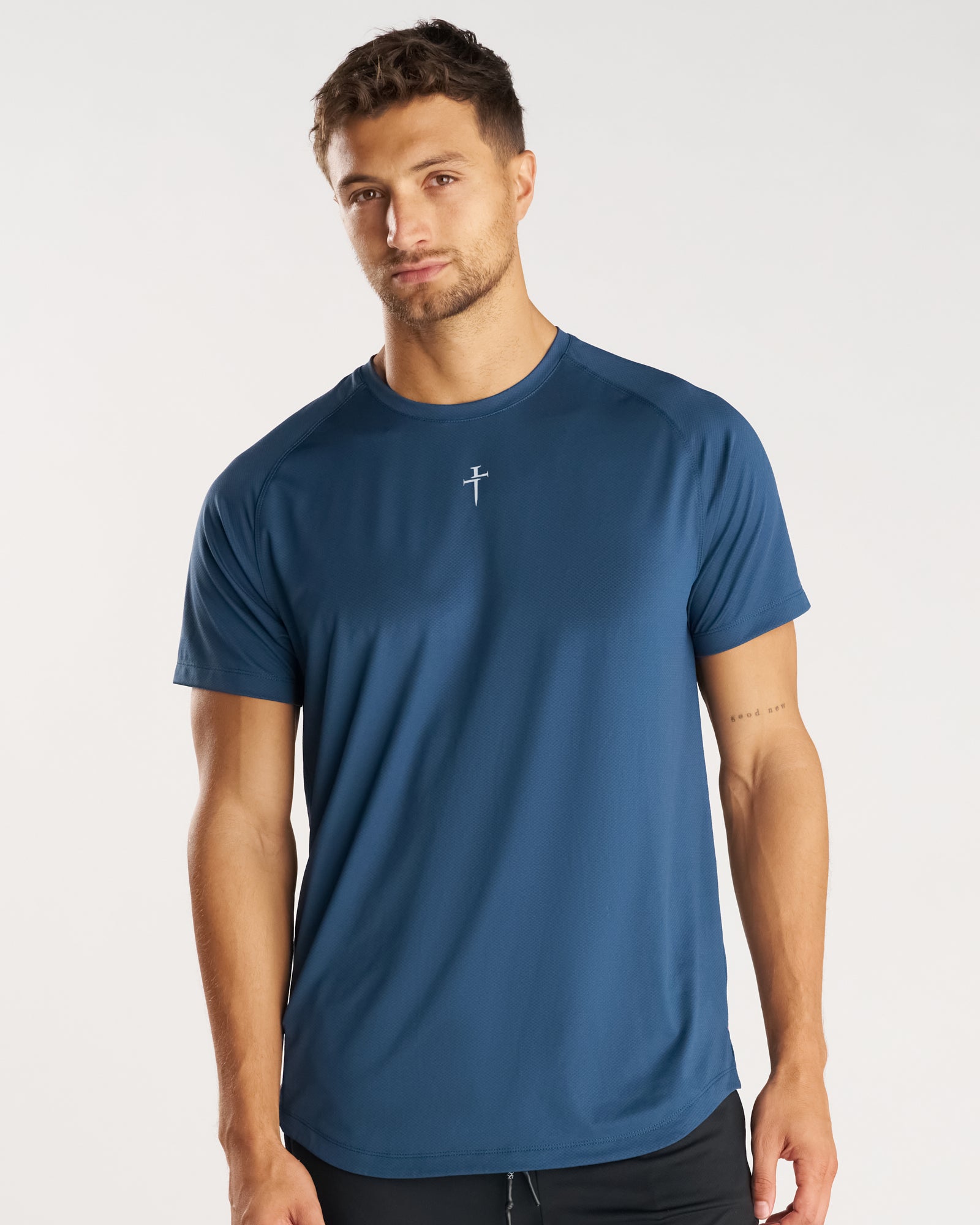Pro-Tech Tee "Cross" - Midnight Navy