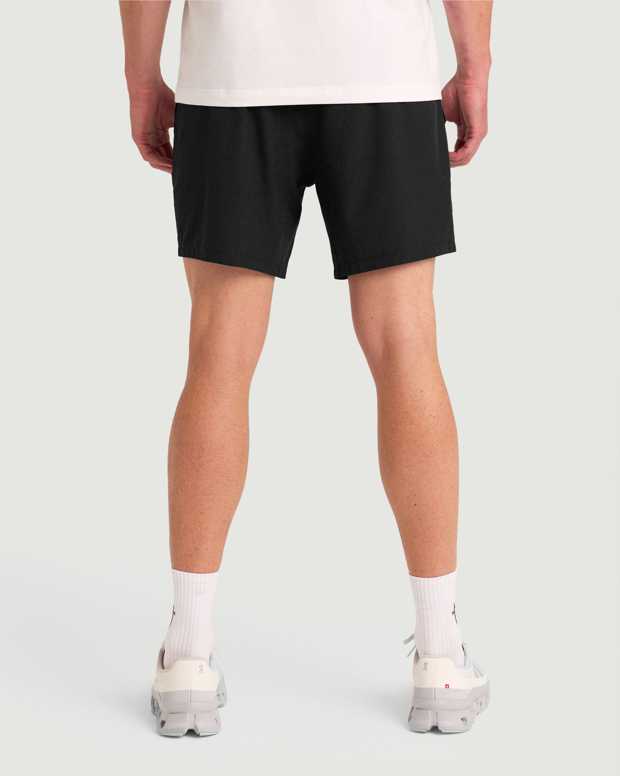 Coastal Linerless 7" Short - Black