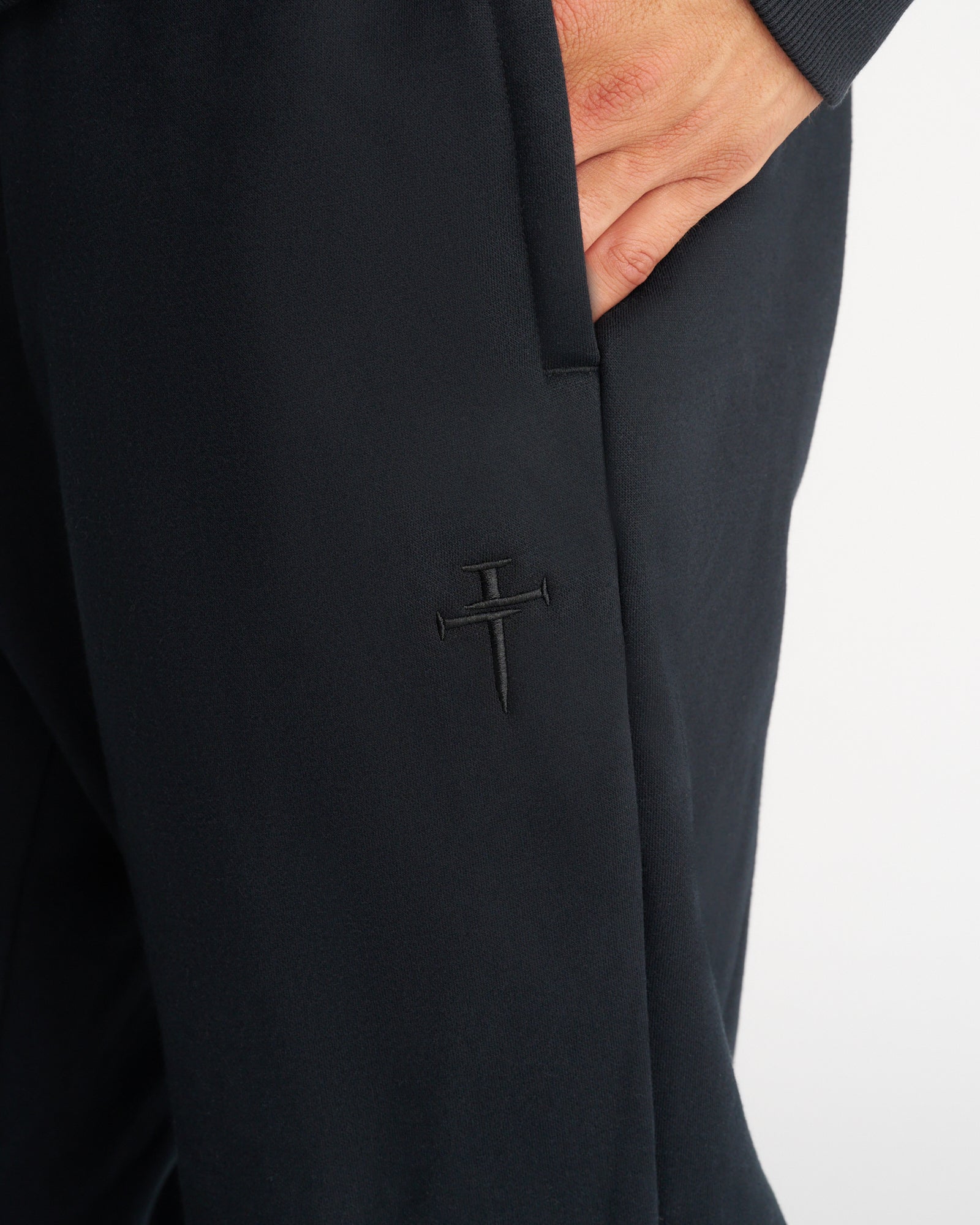 Signature Fleece Sweatpants - Blackout