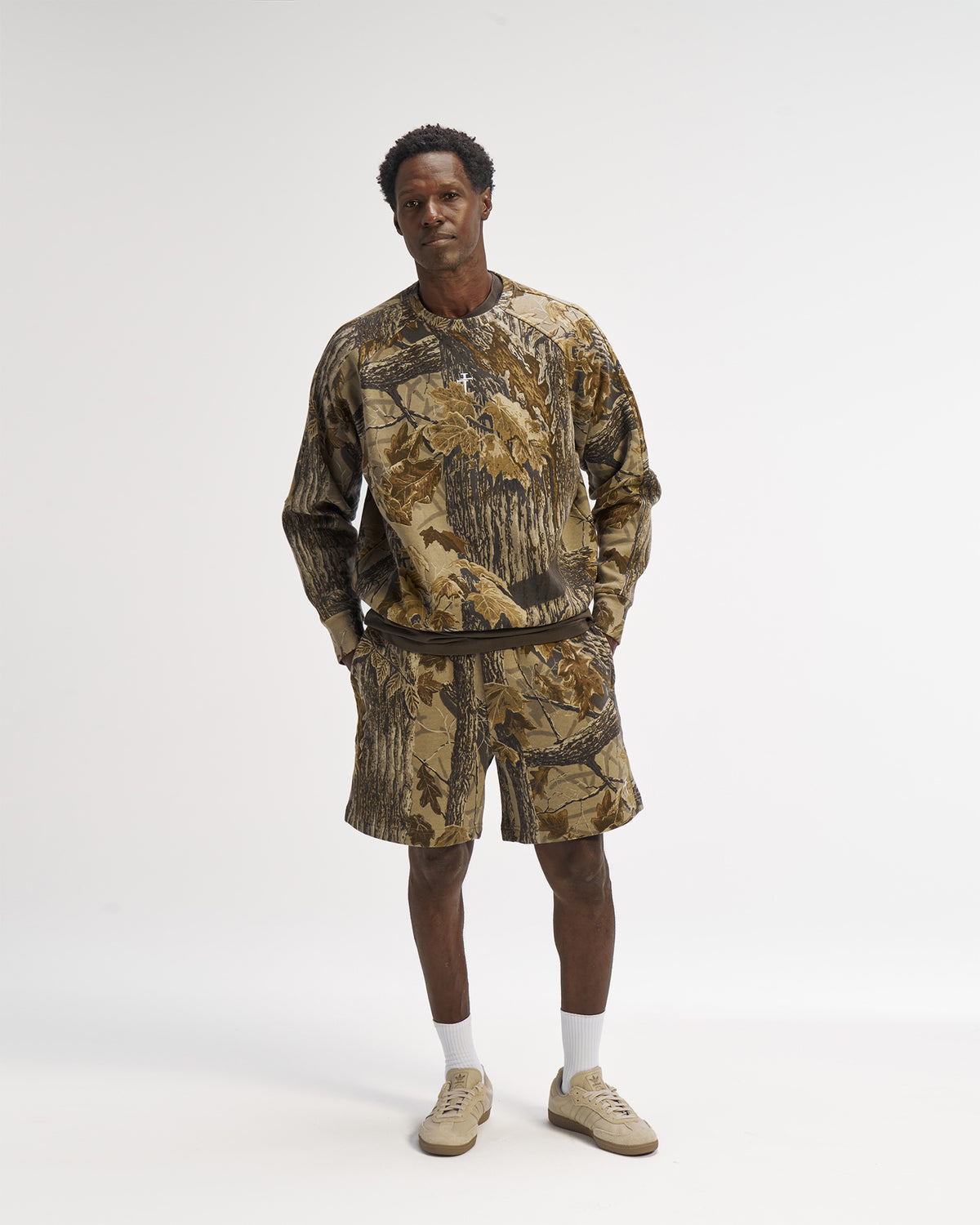 Signature Fleece Crewneck - Realtree Xtra Grey
