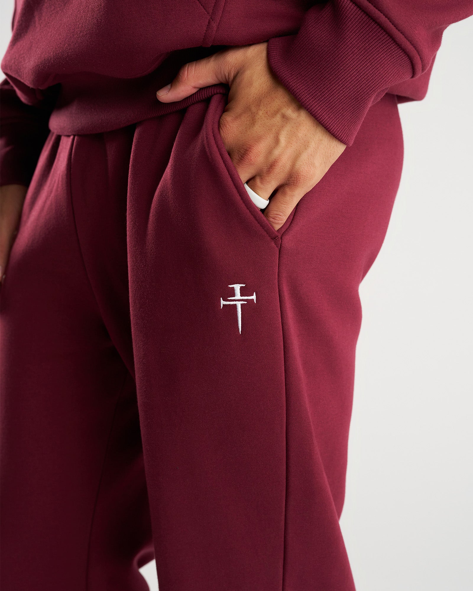 Signature Fleece Sweatpants - Merlot