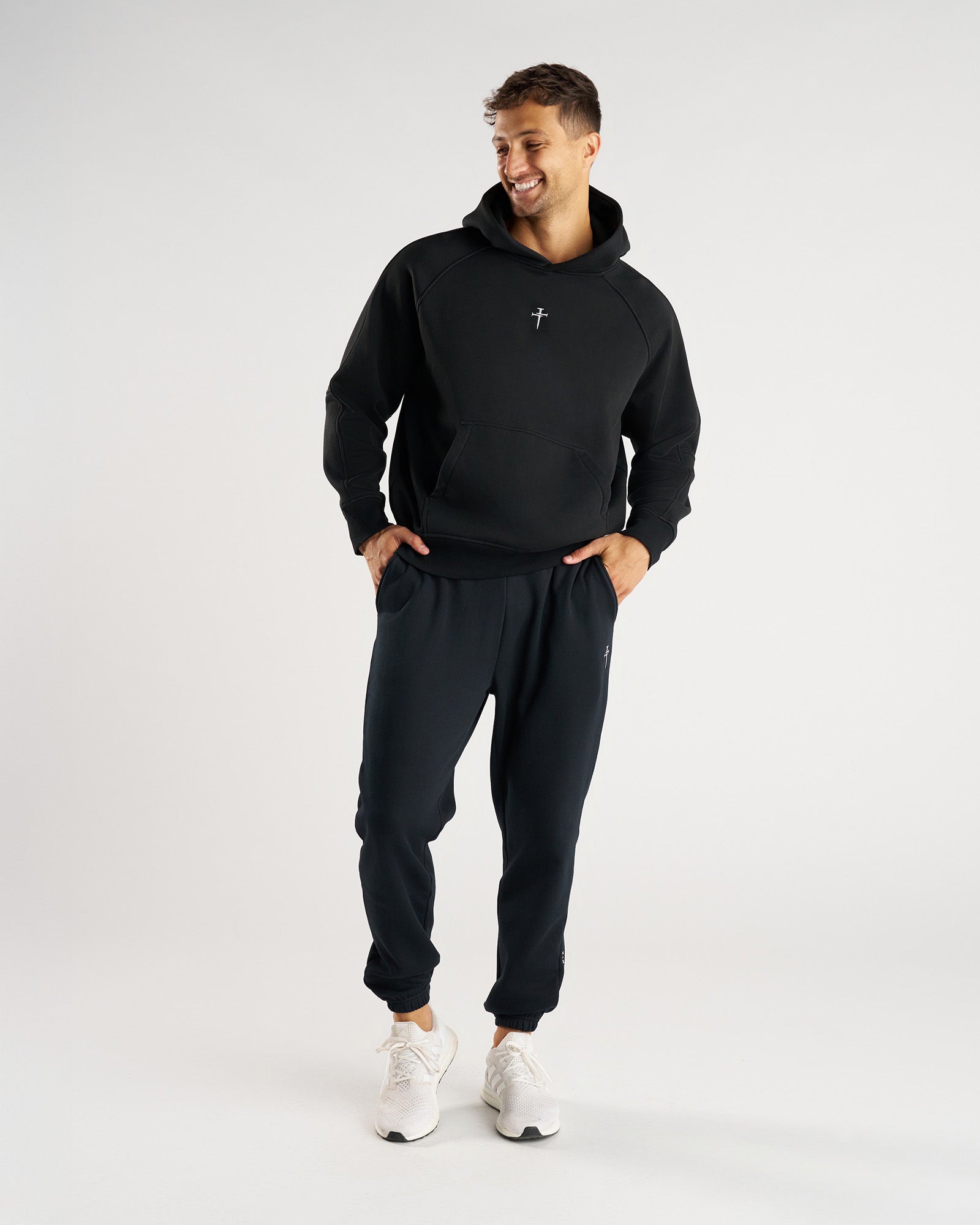 Signature Fleece Sweatpants - Black