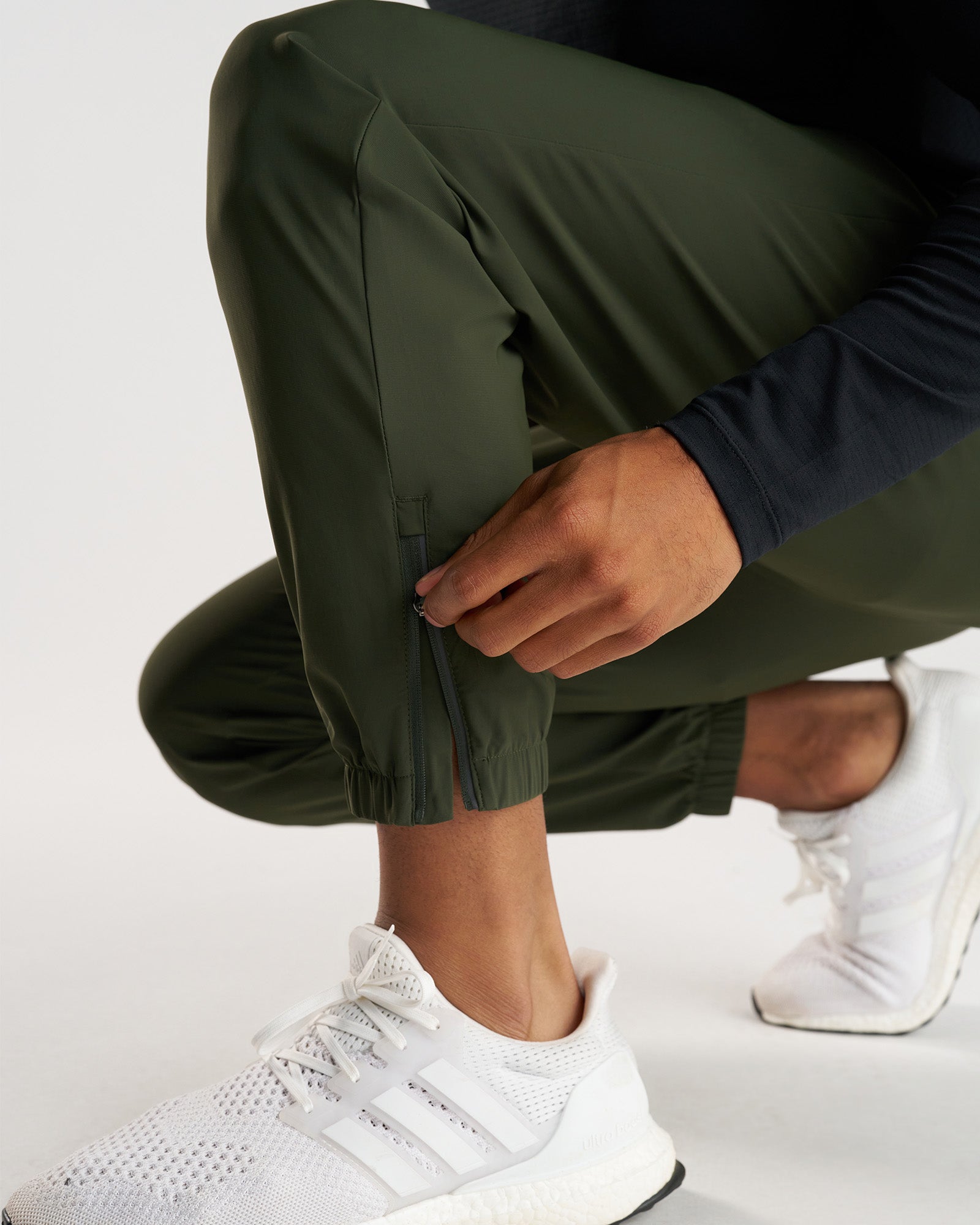 Vapor-Lite™ Jogger - Dark Pine