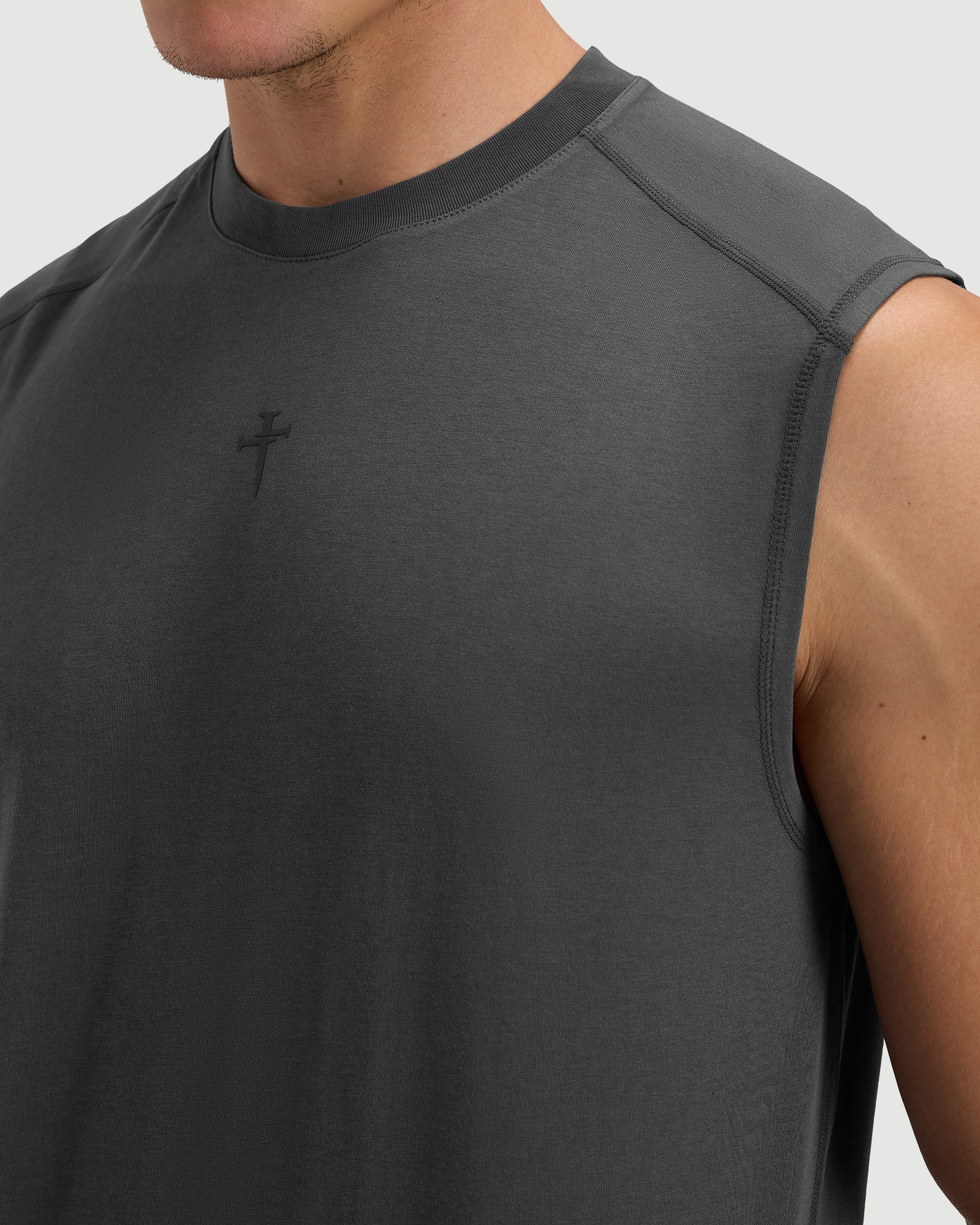 Core Hybrid Cutoff - Space Grey
