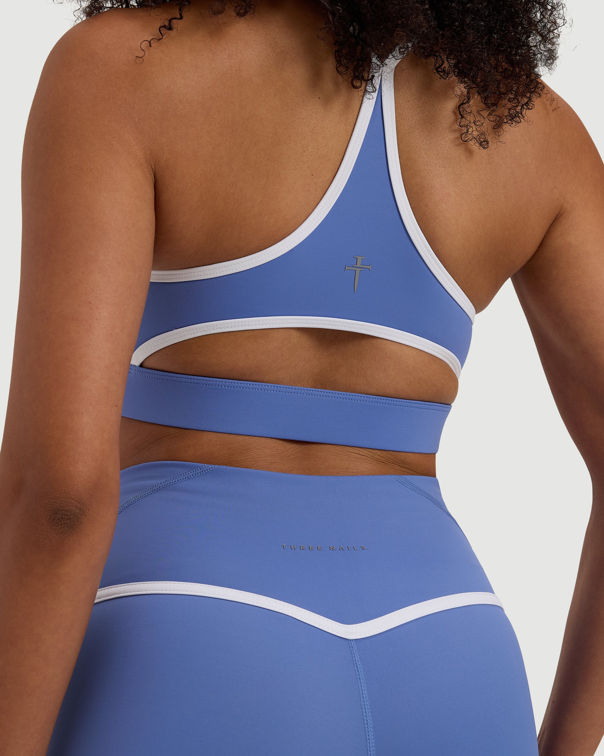 Endura-Train™ Contrast Sports Bra - Serene Blue
