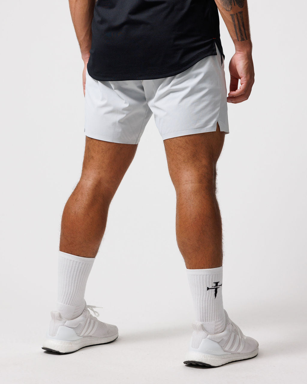 Elevate Short - Stone