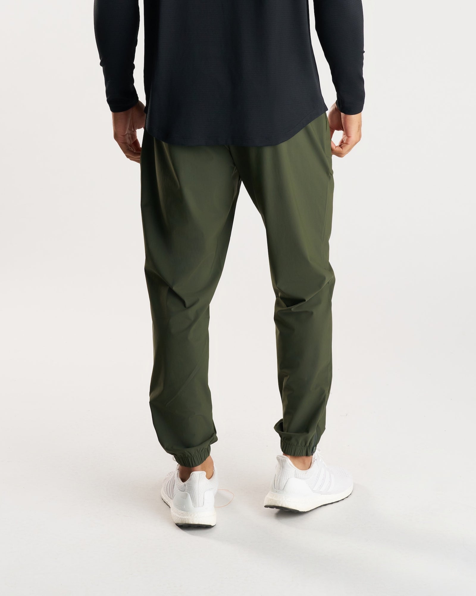 Vapor-Lite™ Jogger - Dark Pine